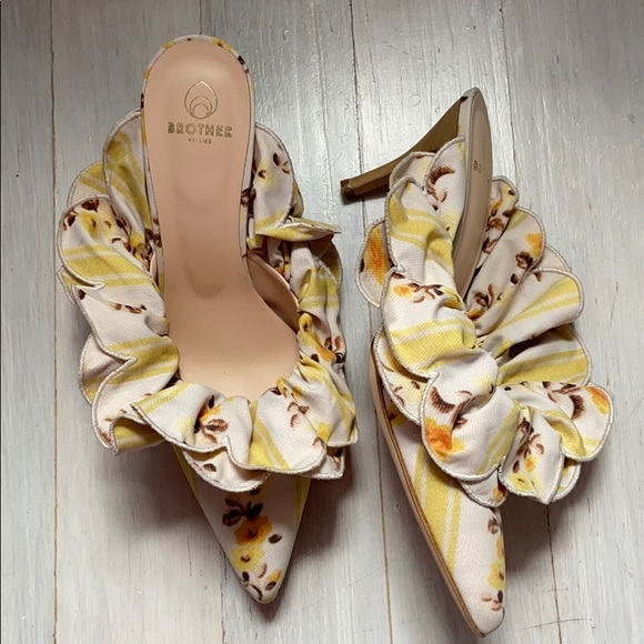 Brother Vellies floral Stell mules sz 9 売り出し超高品質 アパルトモン Brother Sandals Mule Vellies サンダル